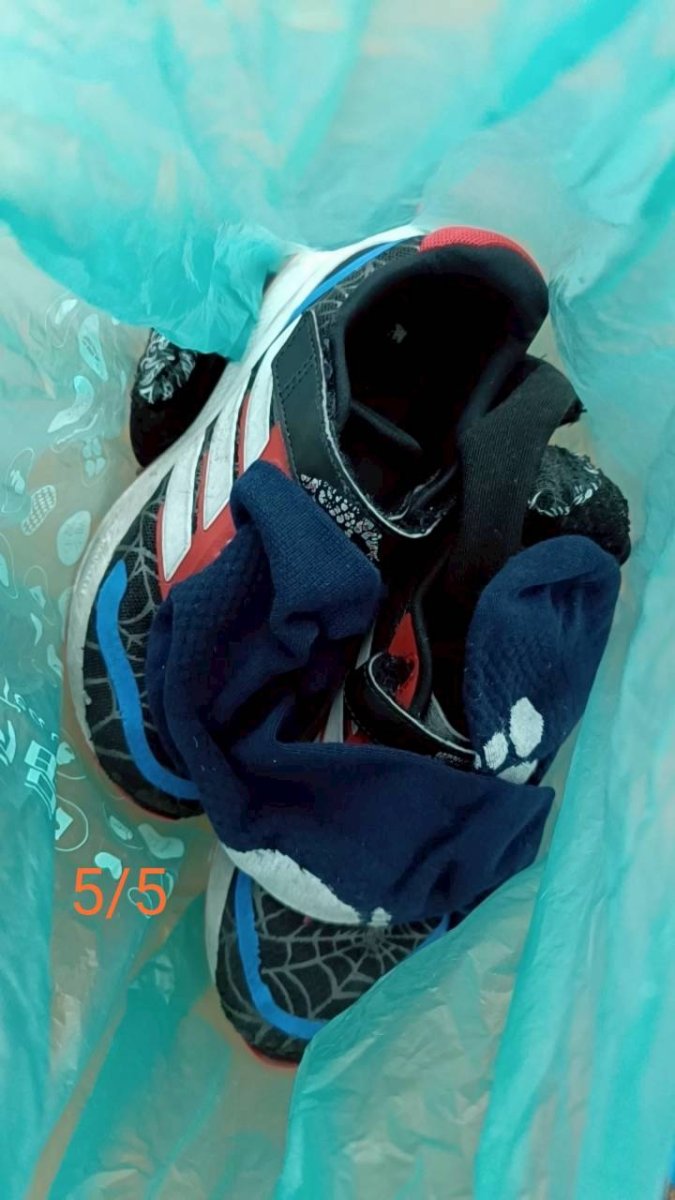 adidas蜘蛛布鞋