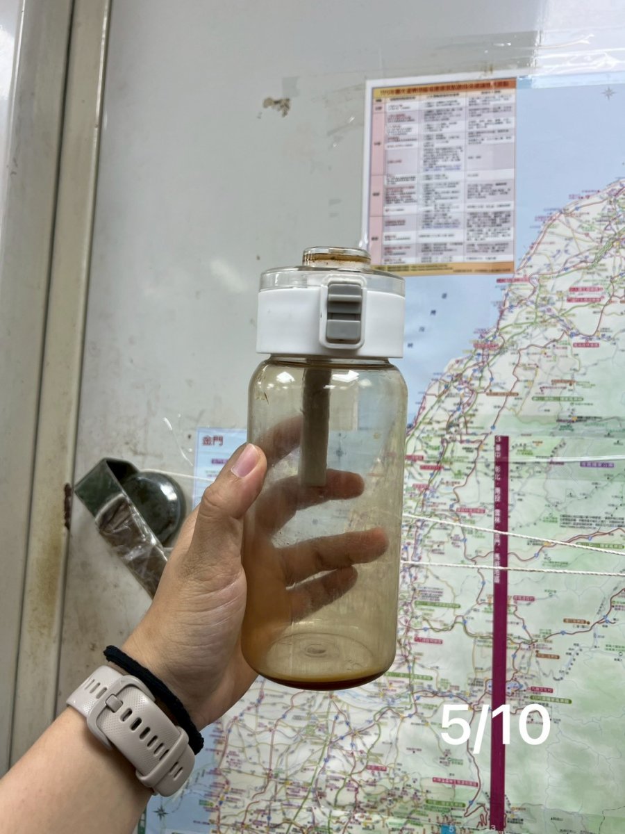 白色水壺